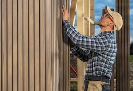 Best Siding Painting and Refinishing  in East Providence, RI